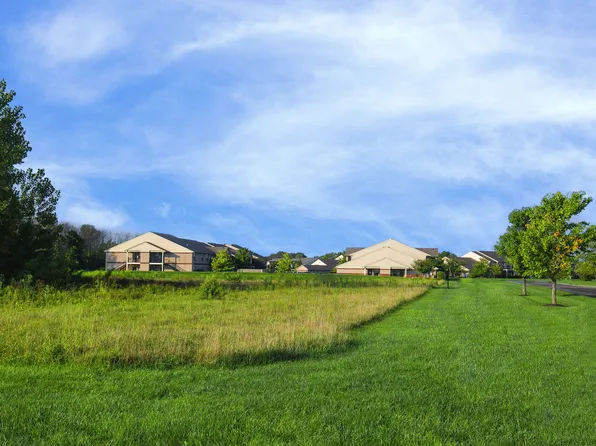 Stone Ridge Flats and Townhomes
