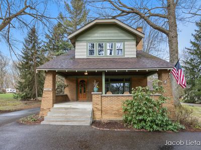 1085 Oakleigh Rd NW, Grand Rapids, MI, 49504