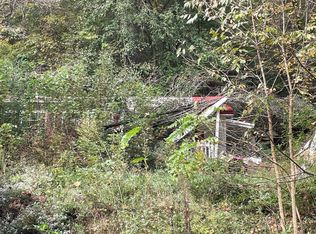 4040 Rich Fork Rd, Charleston, WV 25312