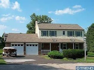 241 Saylor Ln, Collegeville, PA 19426
