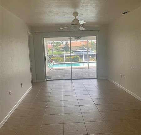 3rd image of 1450 Appian Dr