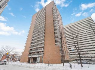 475 Laurier Ave W #1101, Ottawa, ON K1R 7X1