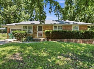 1207 Admiral Dr, Saint Louis, MO 63137