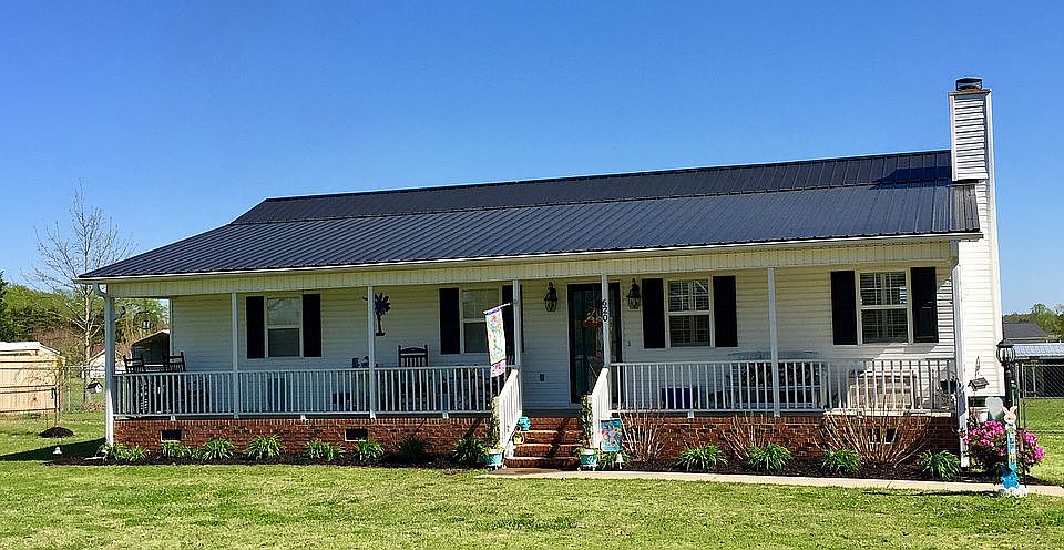 Full length front porch 