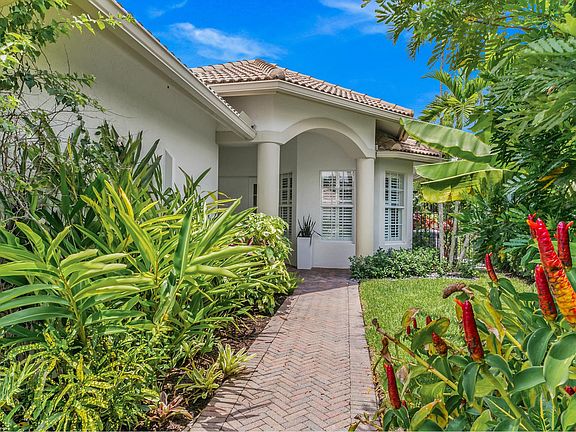 2nd image of 2850 Twin Oaks Way