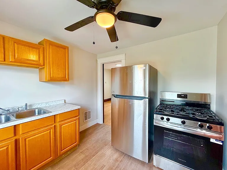 74 Houston St #2 — Photo 3