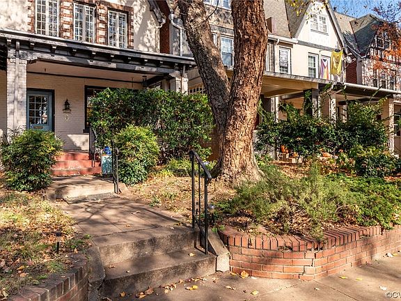 3rd image of 3012 Kensington Ave