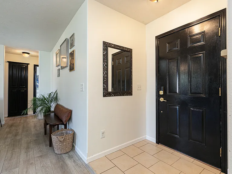 1913 E Whetstone Dr — Photo 9