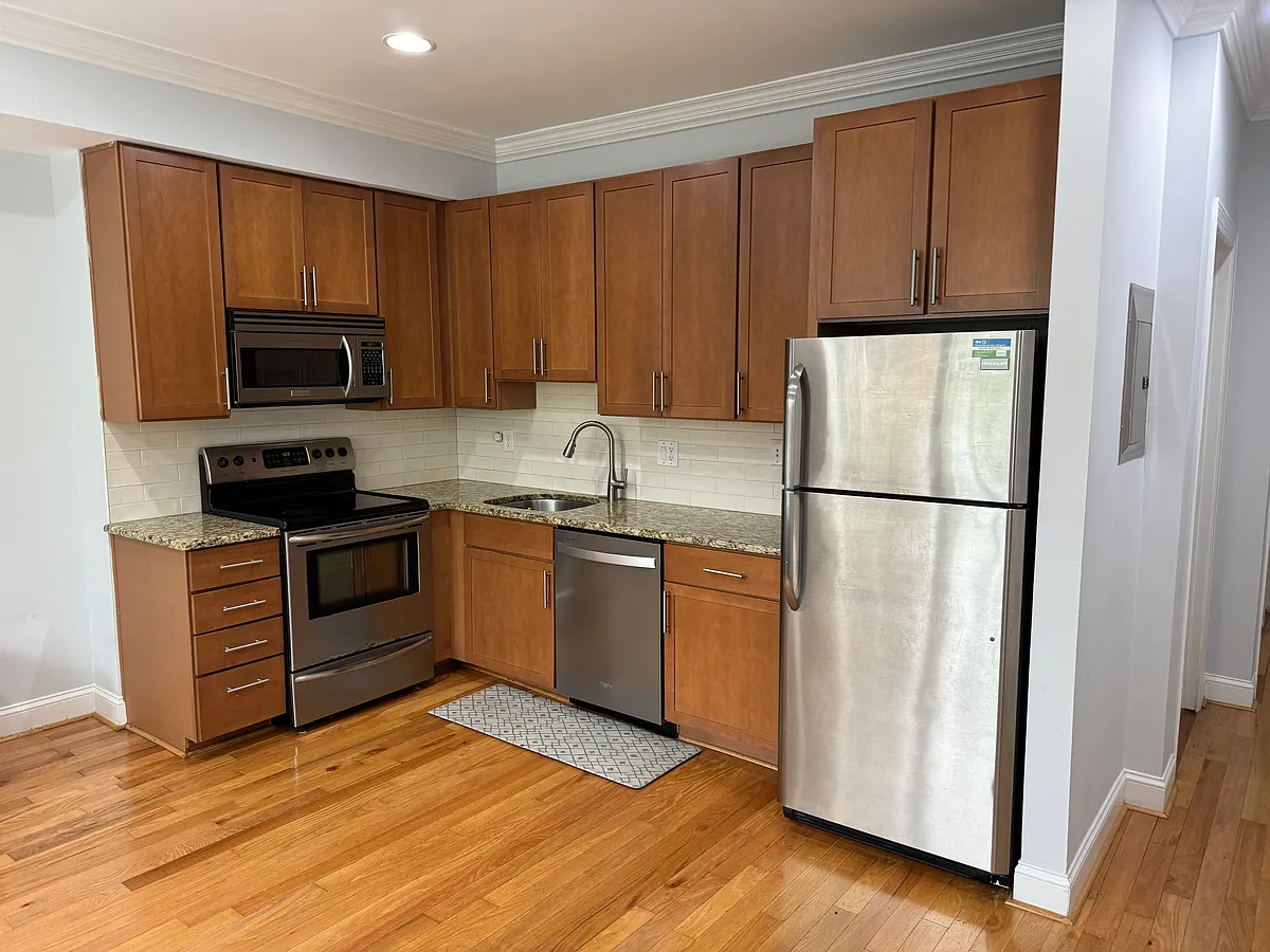 Building Photo - 3921 7th St NW #2