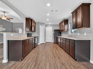 3011 Watercrest Dr, Sanger, TX 76266