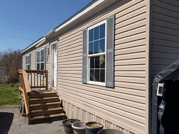 55 Birch Ln, Columbia, PA 17512