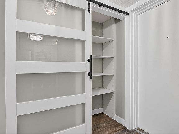 3rd image of 918 SW 9th Street Circle #105