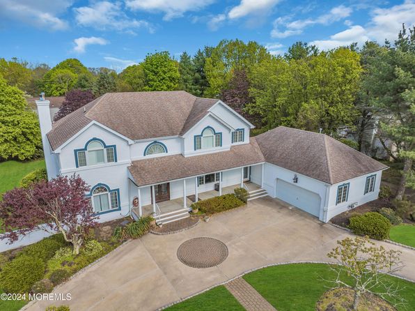 22 Meadow Ln