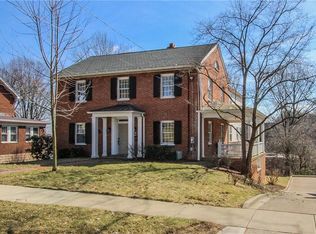 421 Jefferson Dr, Mt Lebanon, PA 15228