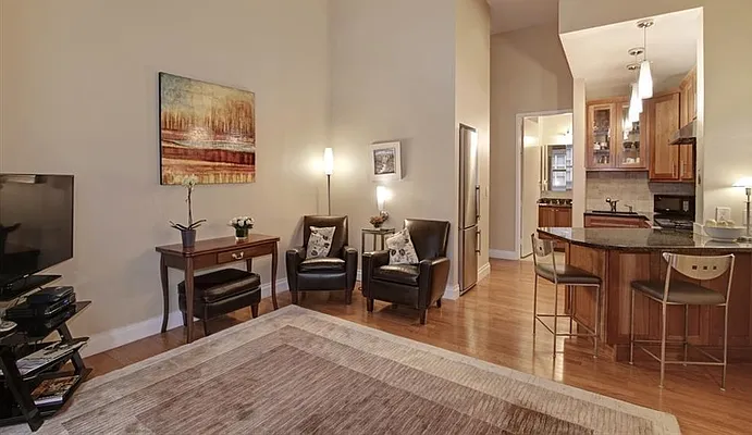 Rented by R New York | media 34