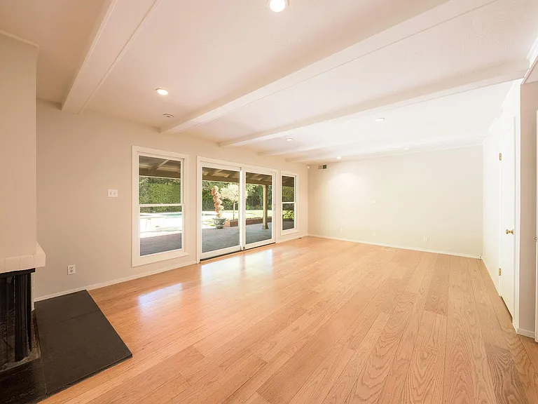 30 Knightwood Ln — Photo 17