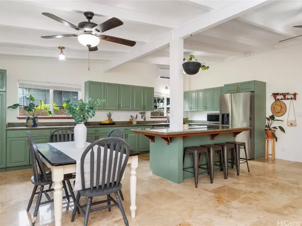 363 Keolu Dr, Kailua, HI 96734