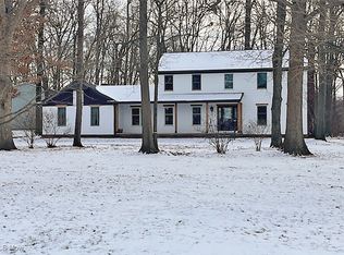 640 Oakhaven Dr, Mogadore, OH 44260