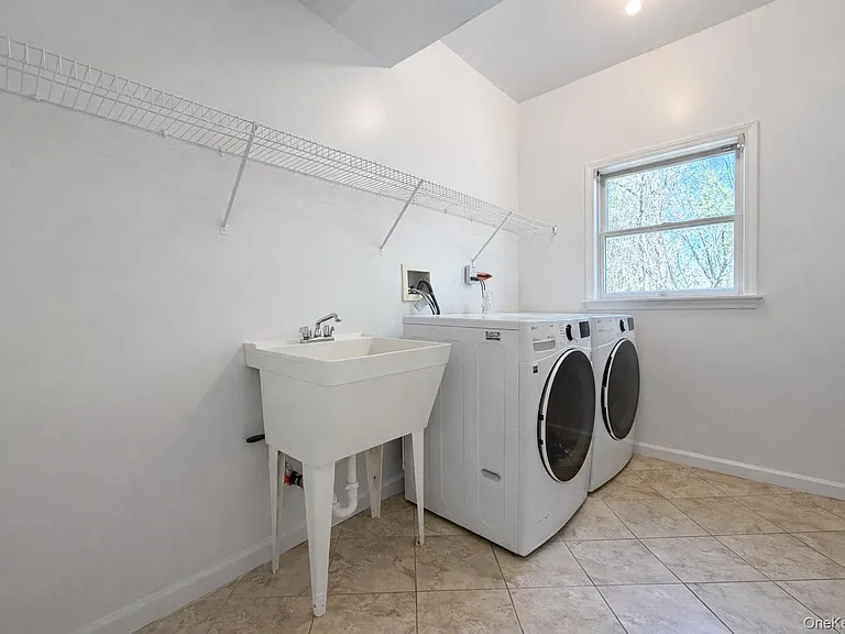 12 Fortune Way — Photo 16