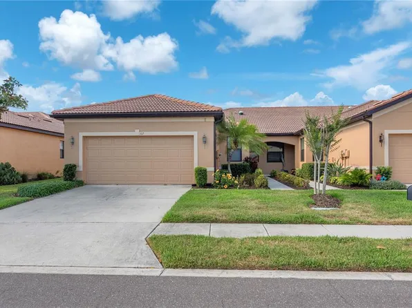 107 Shell Falls Dr, Apollo Beach, FL 33572