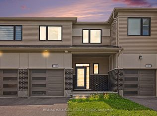 111 Yearling Cir, Ottawa, ON K0A2Z0