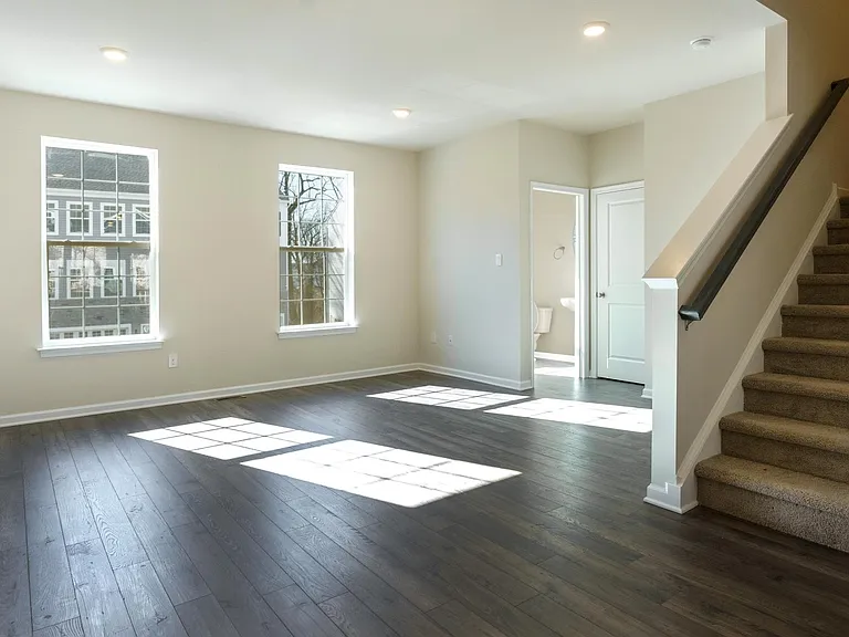 17 Lilac Cir — Photo 3