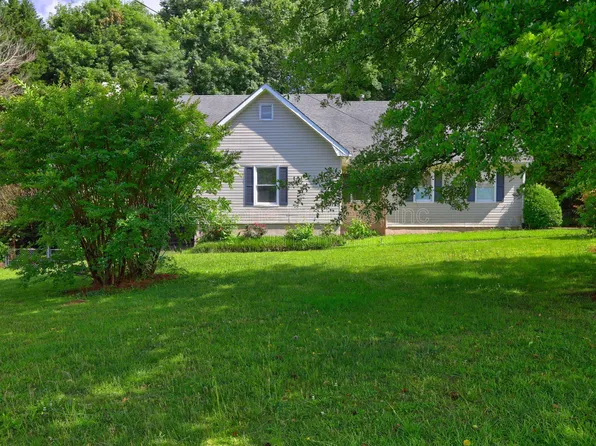 212 Clarkdell Dr, Stockbridge, GA 30281