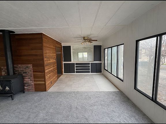 2nd image of 5935 Live Oak Dr