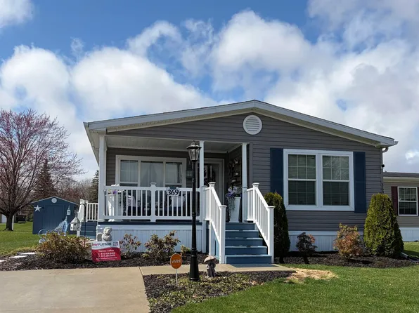 369 Red Pine Dr, Flint, MI 48506