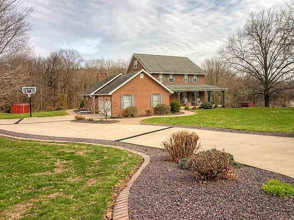 3rd image of 742 S Crestwood Dr