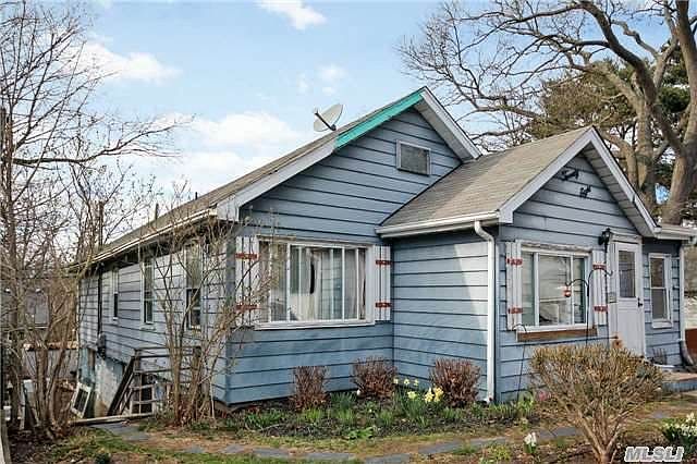 1st image of 28 Lake Dr