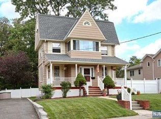 261 Raymond St, Hasbrouck Heights, NJ 07604