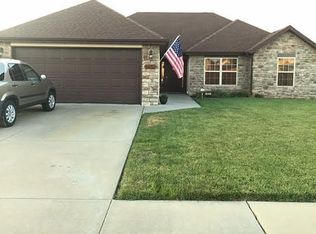 4421 W La Casa St, Springfield, MO 65802