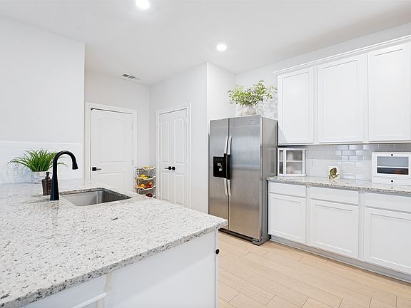3rd image of 1312 Butler Ave