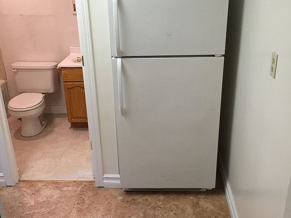 5th image of 290 Schenck St APT 1