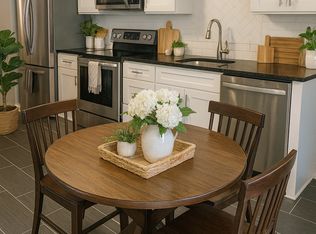 937 Broad St, Emmaus, PA 18049