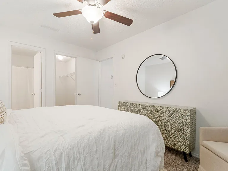 Twin Oaks - $500 Off First Months Rent! — Photo 10