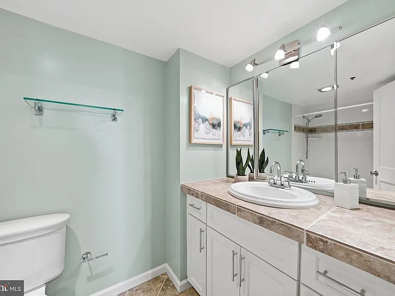 1600 N Oak St #1410 — Photo 28