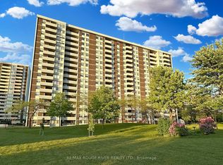 44 Falby Ct #902, Ajax, ON L1S 3L1