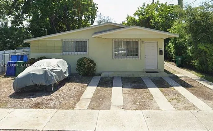 4520 NW 13th Ave #4520 — Photo 1