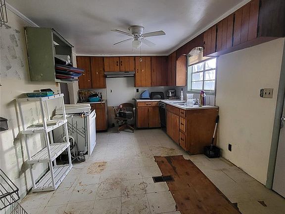 3rd image of 2684 County Road 448