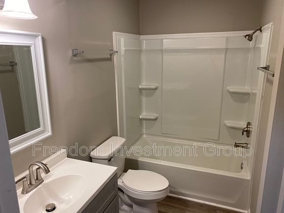 3rd image of 5401 Scenicwood Rd #17
