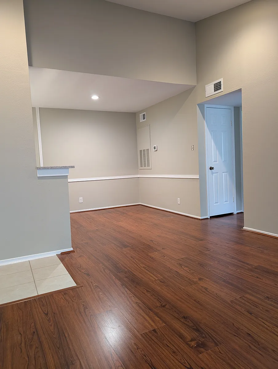 Building Photo - 3308 Wyndham Cir #322