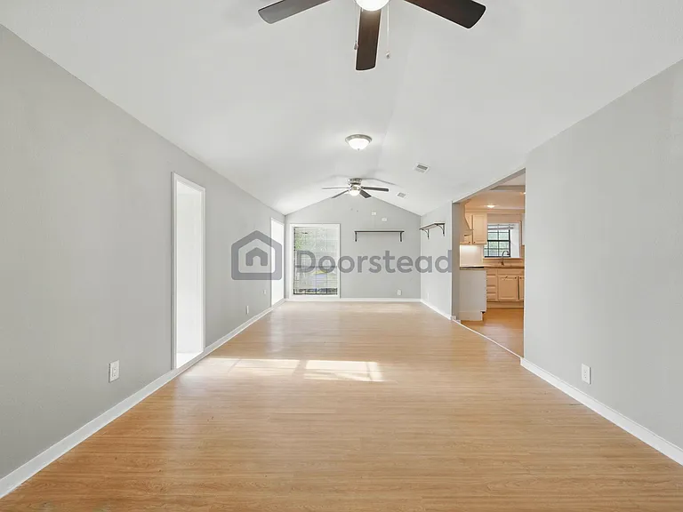 901 Kimbrough St — Photo 13