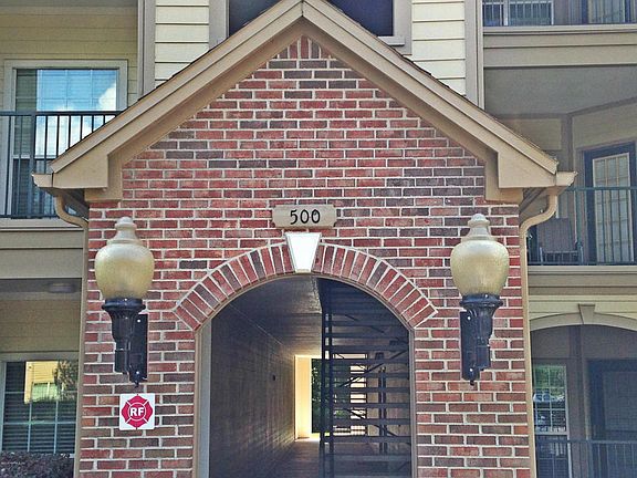 3rd image of 7800 Point Meadows Dr APT 514