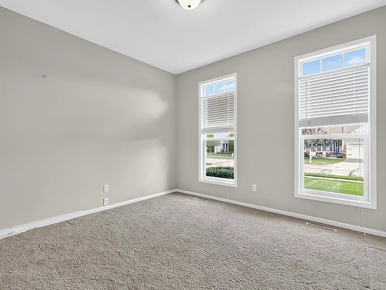 5841 Cottage Cir — Photo 22