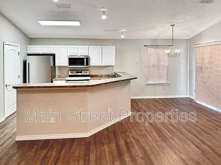 217 Cohasset Ct — Photo 5