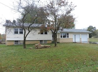 1110 E Farm Road 80, Springfield, MO 65803