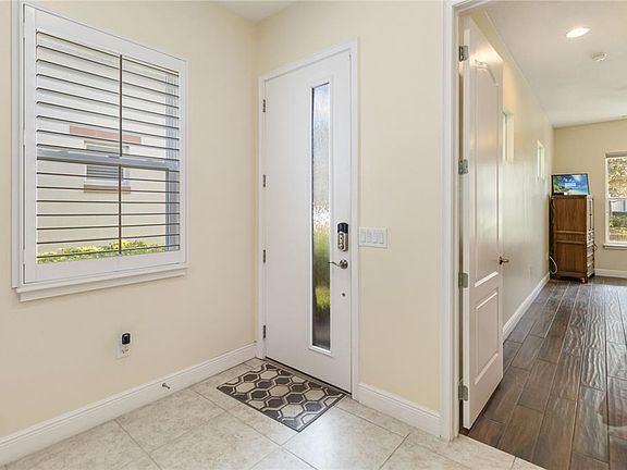 5th image of 4909 W FOUNTAINWOOD DRIVE