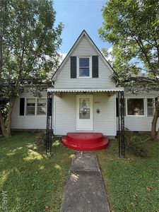 1420 W Centennial Ave, Bowling Green, MO, 63334